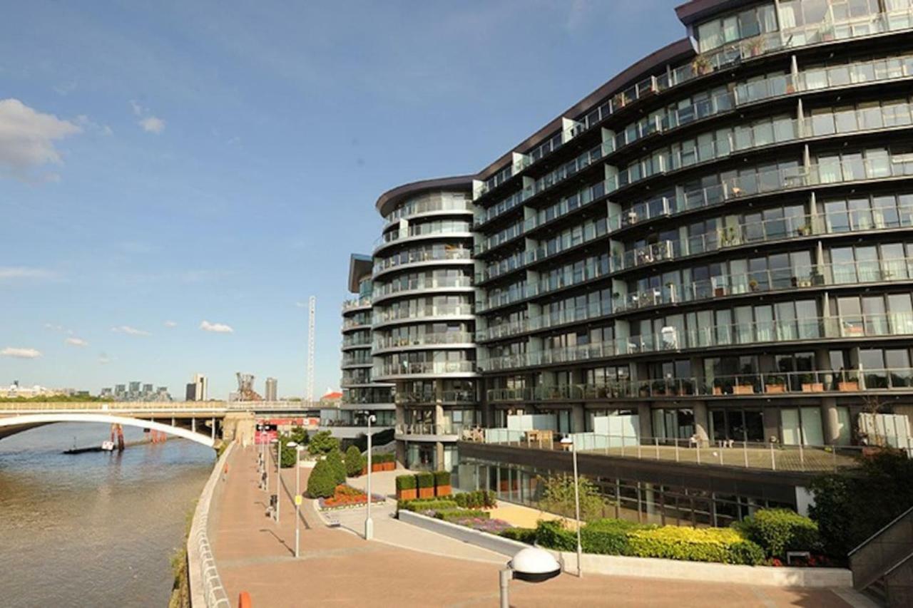 1 Bedroom In Chelsea Bridge Wharf Londres Extérieur photo